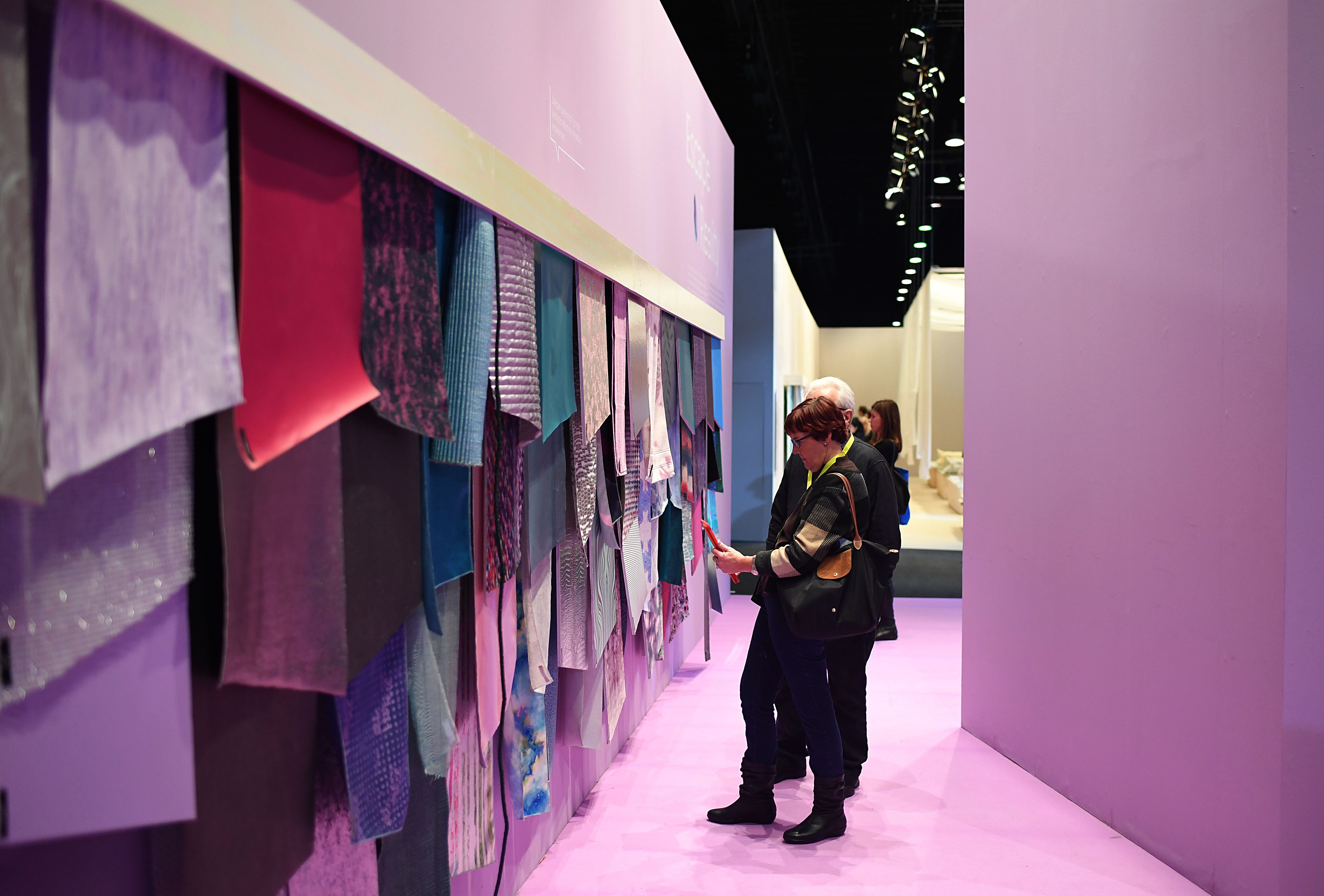 光影交織的纖維世界 上海國(guó)家會(huì)展中心紡織品展會(huì)拍攝全記錄