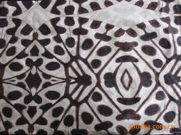 紹興華冕紡織品 在“絲綢之府”的經(jīng)緯中編織未來(lái)